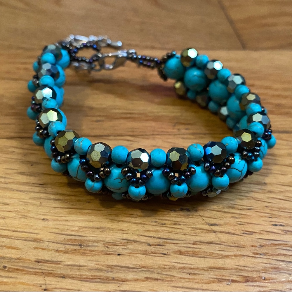 CHUNKY TURQUOISE BEADED SPARKLY BRACELET
